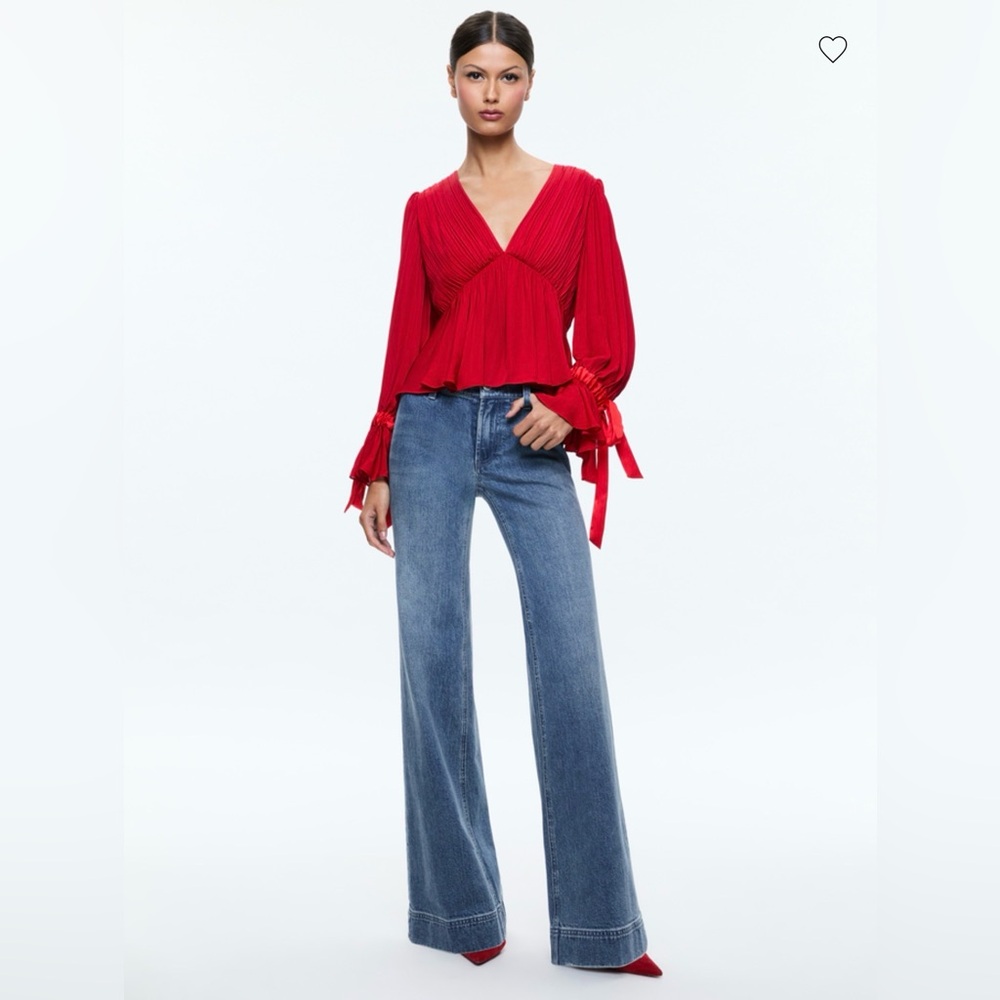 Alice + Olivia Clarissa Red V-Neck Pleated Long-Sleeve Top - Women NWT size M